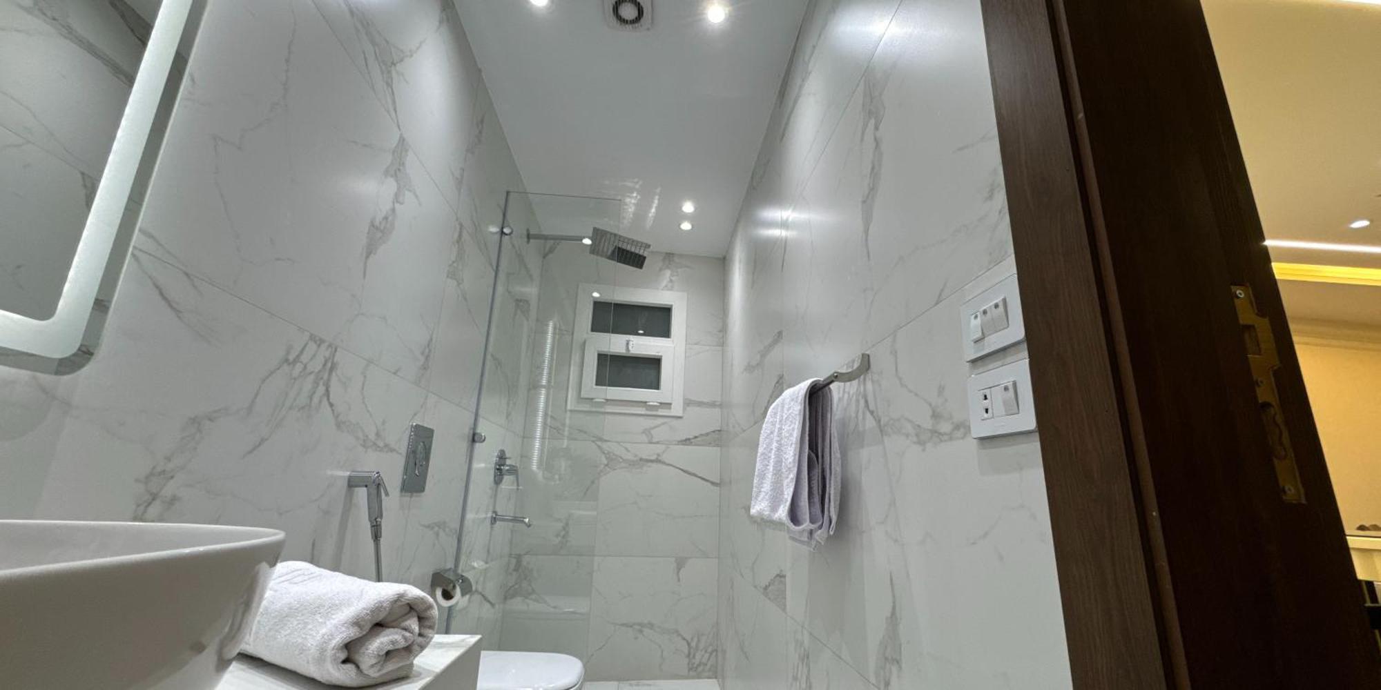 شقه بالدقي Apartment *