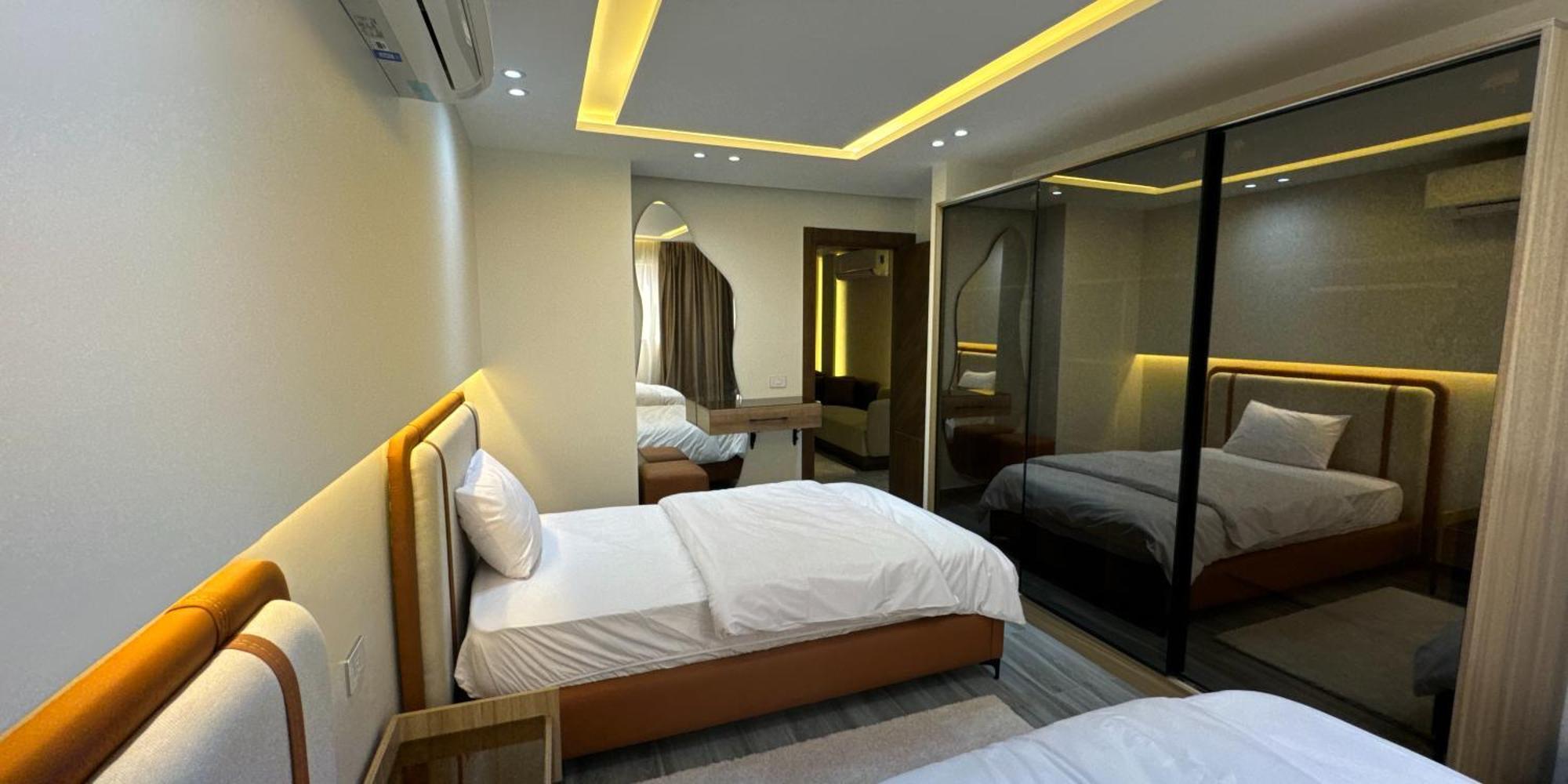 Apartment شقه بالدقي *